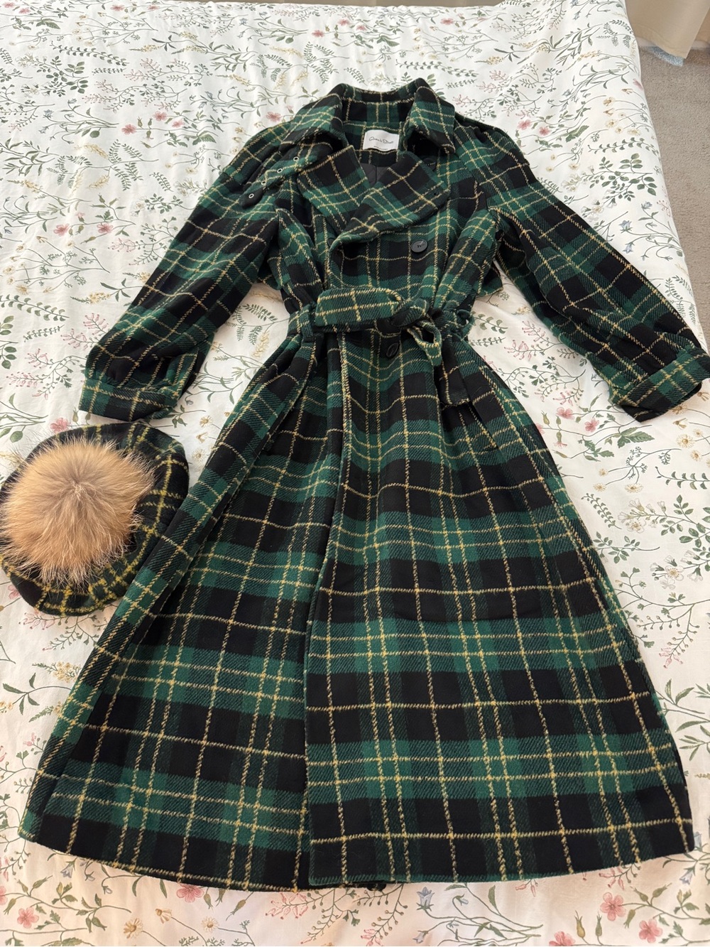 Korean Brand Stylenanda Green and Black Plaid Belted Dress Coat with Hat